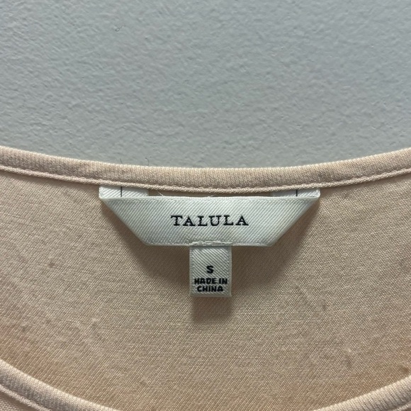 Aritzia Talula rayon tank top with adjustable straps - Picture 4 of 8